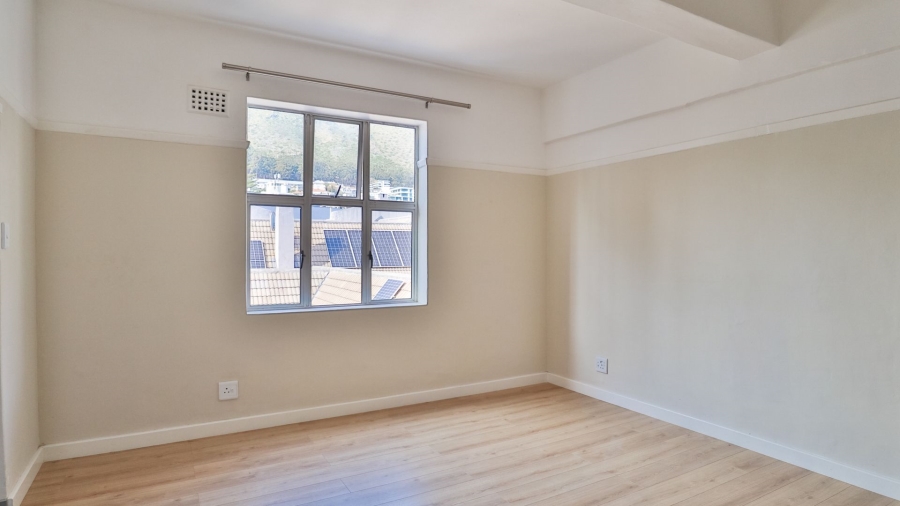 To Let 2 Bedroom Property for Rent in Sea Point Western Cape